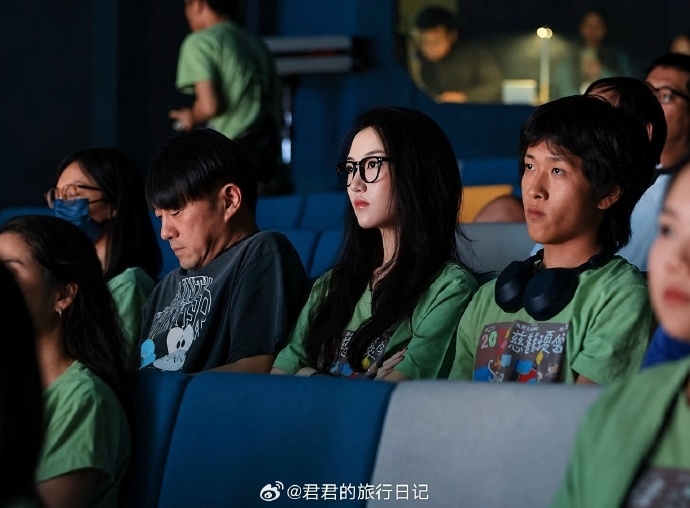 王菲愛女李嫣20歲蛻變太驚人!現身公益活動 神似媽媽的顏值再掀熱議