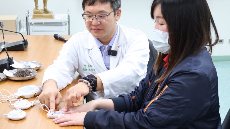 癌症治療副作用別傻傻忍耐!中醫個人化體質調理 助癌友緩解疲憊與不適