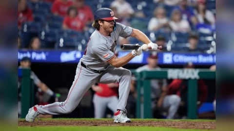 MLB(影)／投手借球棒、借頭盔也能建功！國民出奇招贏球代打短打玩垮費城人