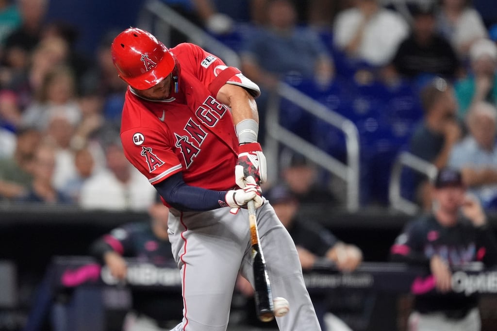 MLB(影)/鱒魚哥生日就是要開轟慶祝!楚奧特第6度炸裂締造大聯盟第一人