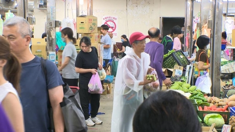 防颱!市場菜價兩樣情 高麗菜顆70元、香菜1斤飆300元