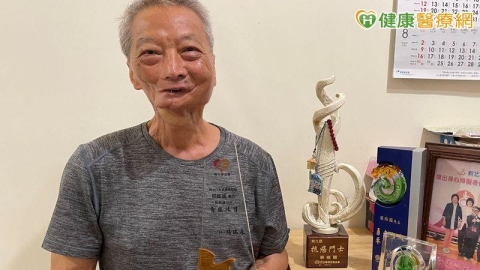 從餐廳主廚到只能吞流質!56歲男「菸檳酒」不離口 罹口腔癌拔全牙