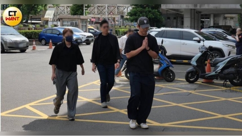 家底雄厚1/修杰楷閃兵蒸發數千萬 搭豪車進「敦南名人巷」億級豪宅