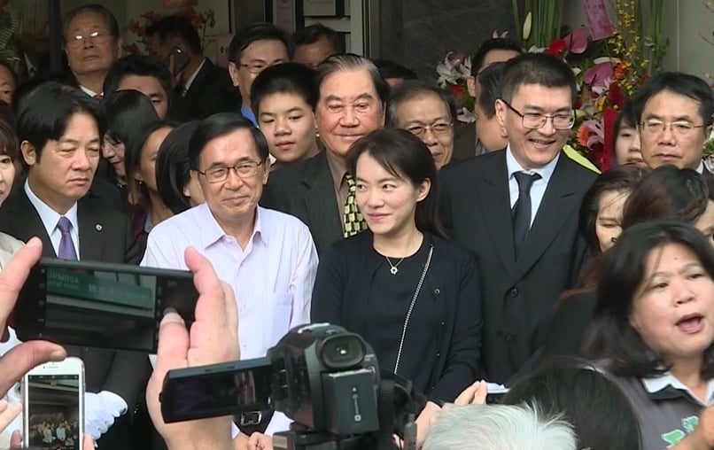 陳幸妤認離婚「開撕趙建銘」亂搞護理師!爆破前夫診所做1事 律師驚她神來一筆:猛