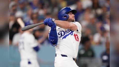 MLB(影)/在紀錄保持人面前開轟!蒙西超越卡洛斯成道奇球場全壘打王