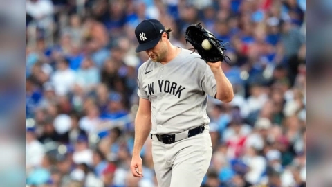 MLB(影)/傳球竟然把「手套撞飛」太扯了!洋基離奇守備搞砸柯爾優質先發遭逆轉