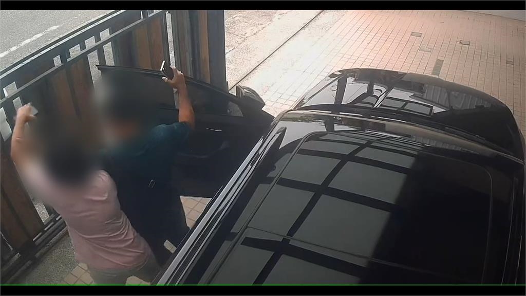 前夫車貸沒繳車被強行拖吊 藝人安歆澐控愛車毀損