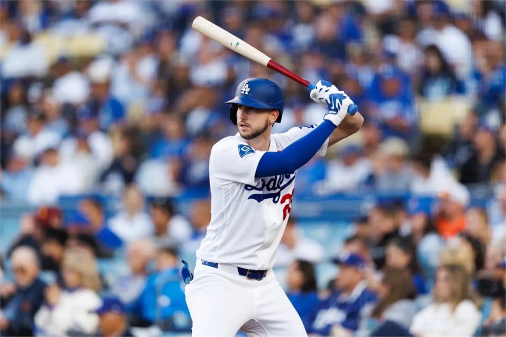 MLB(影)/身價77億台幣的塔克老師坐板凳!主場成績太低迷 羅伯茲也看不下去