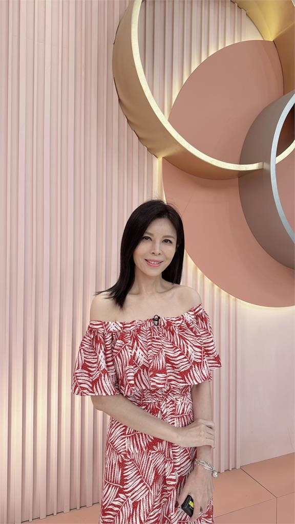 美魔女林美貞坦承有小孩後就被叫「阿姨」！另類堅持要叫「Stephanie阿姨」