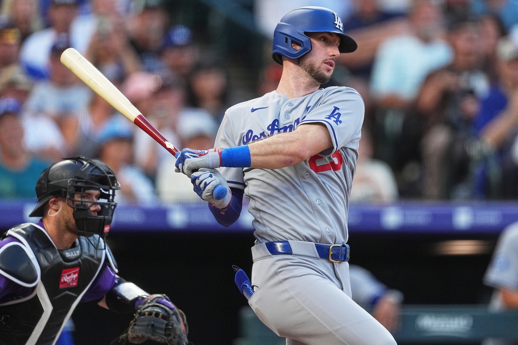 MLB(影)/打不準、接不到又情緒潰堤!羅伯茲公開力挺76億台幣巨星
