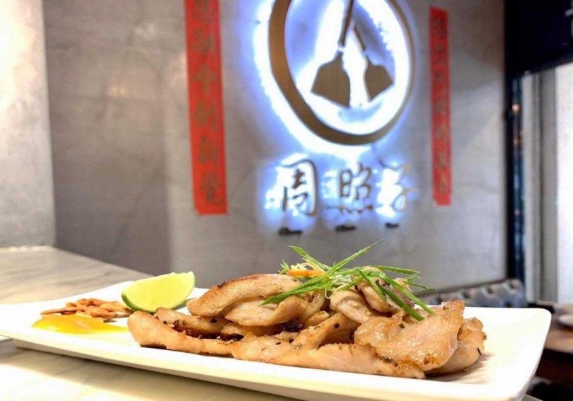 「周照子」命名靈感是潘威達的奶奶。(圖/翻攝周照子台灣鐵板清粥小菜臉書)
