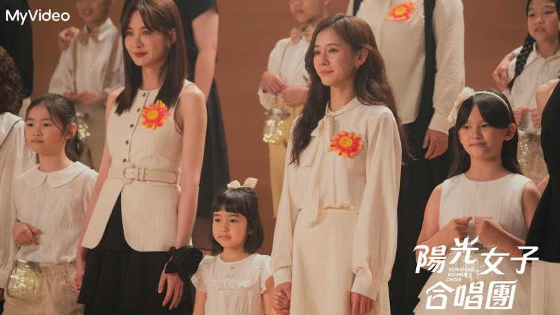 《陽光女子合唱團》導演林孝謙推薦大家重看最後禮堂大演出的段落。(圖/台灣大哥大MyVideo提供)