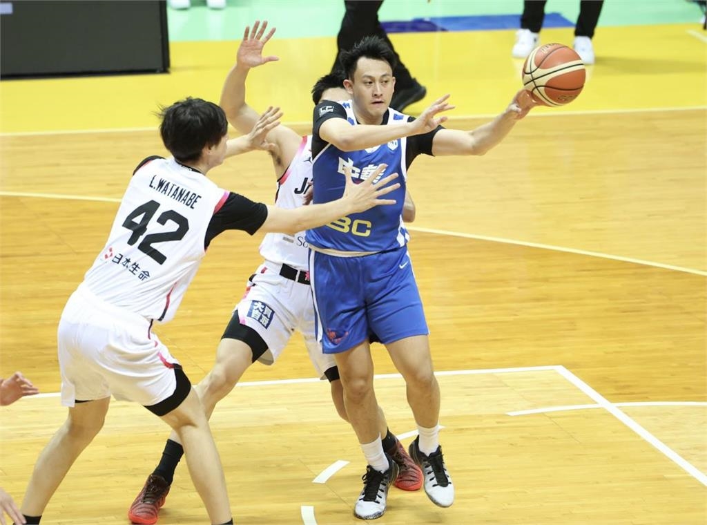 瓊斯盃/台灣白、劉耕灝砍24分仍惜敗約旦!藍隊受傷兵所苦9人應戰不敵日本輸球