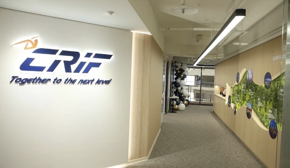 圖／全球商業資訊與信用風險解決方案業者CRIF日前發布《台灣民眾虛擬資產產業未來發展及監管機制調查》，針對1,200位消費端（B2C）個人投資者及400家企業端（B2B）決策者進行調查。(取自CRIF官網)
