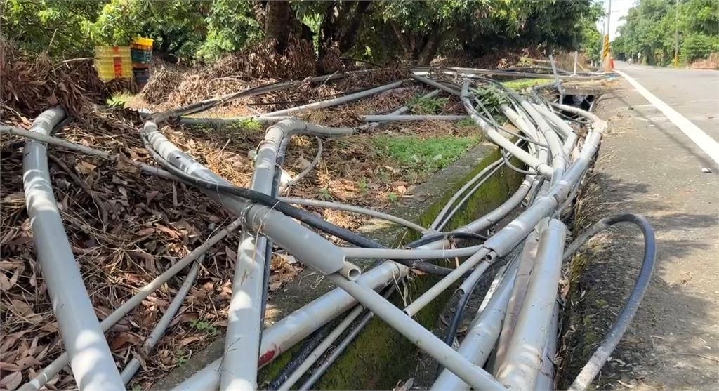 比颱風天更像颱風！　雨彈轟炸南投市區「積水達30公分」