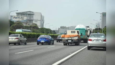 【懶人包】中秋連假國道恐塞爆、車流估是平日1.5倍　管制措施一次看