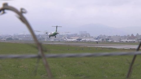 最新/大雷雨開轟!松山機場暫停地面作業 部分航班延誤