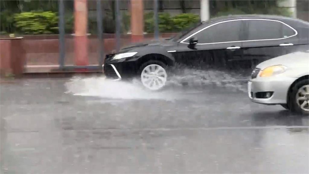 西南風+低壓帶南部迎豪雨 沙德爾持續長胖﹑下週三最關鍵