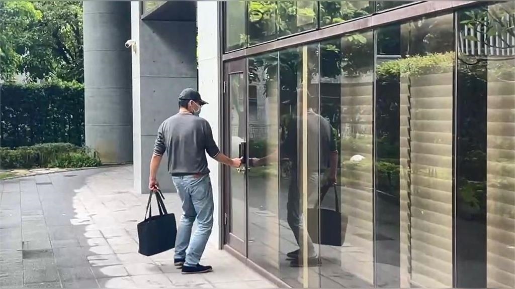 護理師「凹買包、送iPhone」兒子看不下去？她批「吃相難看」酸趙建銘：丟臉