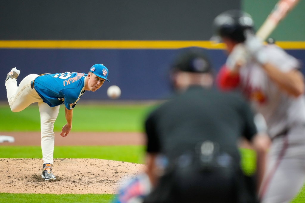 MLB(影)/100英里算「狀況不好」!米肖羅斯基打贏孩提時代偶像坐穩賽揚領跑者
