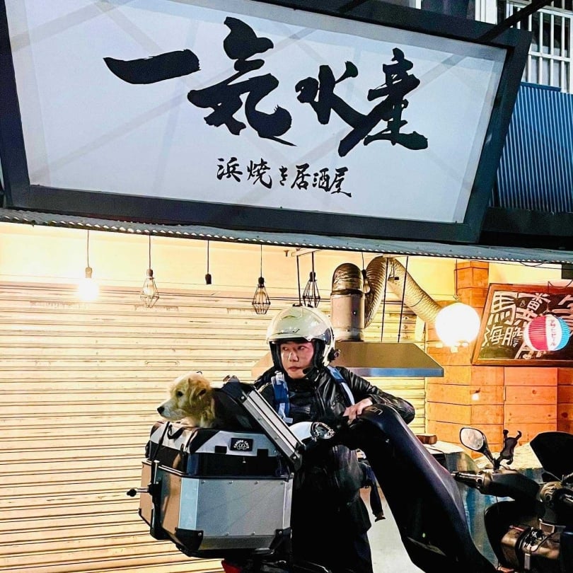 15年前陳布朗跨足餐飲業，當時砸下200多萬元，在台北市大安區創立「一氣居酒屋」。（圖／翻攝自陳布朗FB）