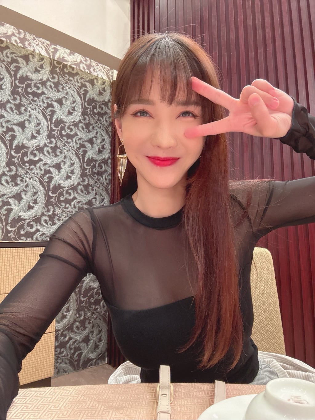 徐千京《豆腐媽媽》換上「火辣戰袍」使美人計！尹昭德笑虧：她根本在演自己
