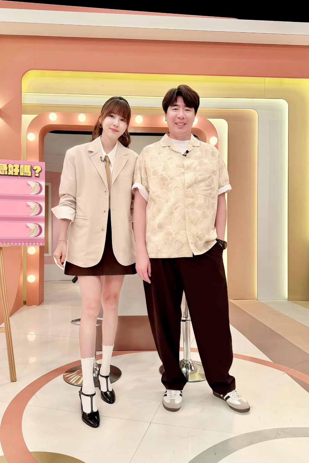 (影)/哈孝遠嘴快講錯話 老婆們群起修理?