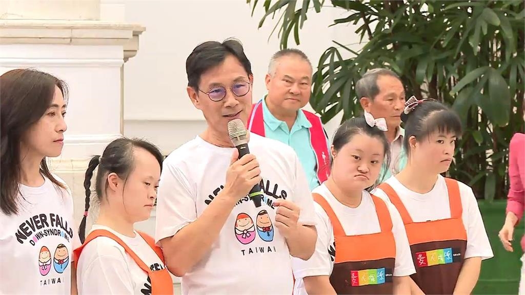 快新聞/國人狂買中秋禮盒!唐氏症基金會董事長致謝