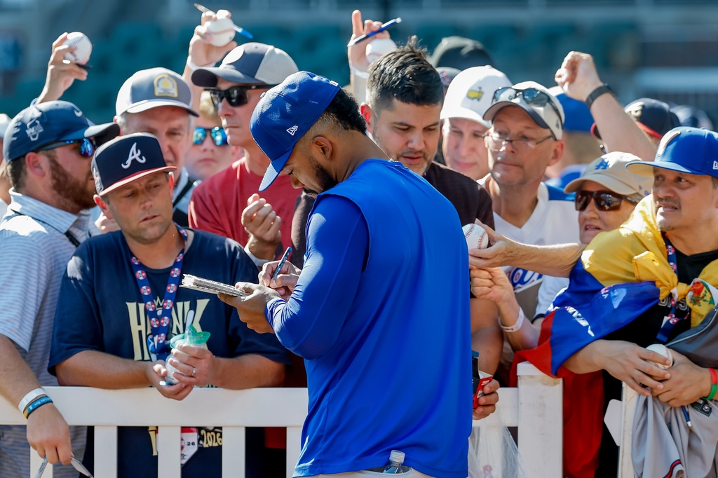 MLB(影)／「西語老師」打擊陷低潮無緣先發！總教練羅伯斯認為狀況有點糟糕　