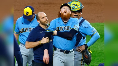 MLB(影)/才投第1球就出意外!梅伊被106英里強襲球直擊背部痛苦彎腰退場
