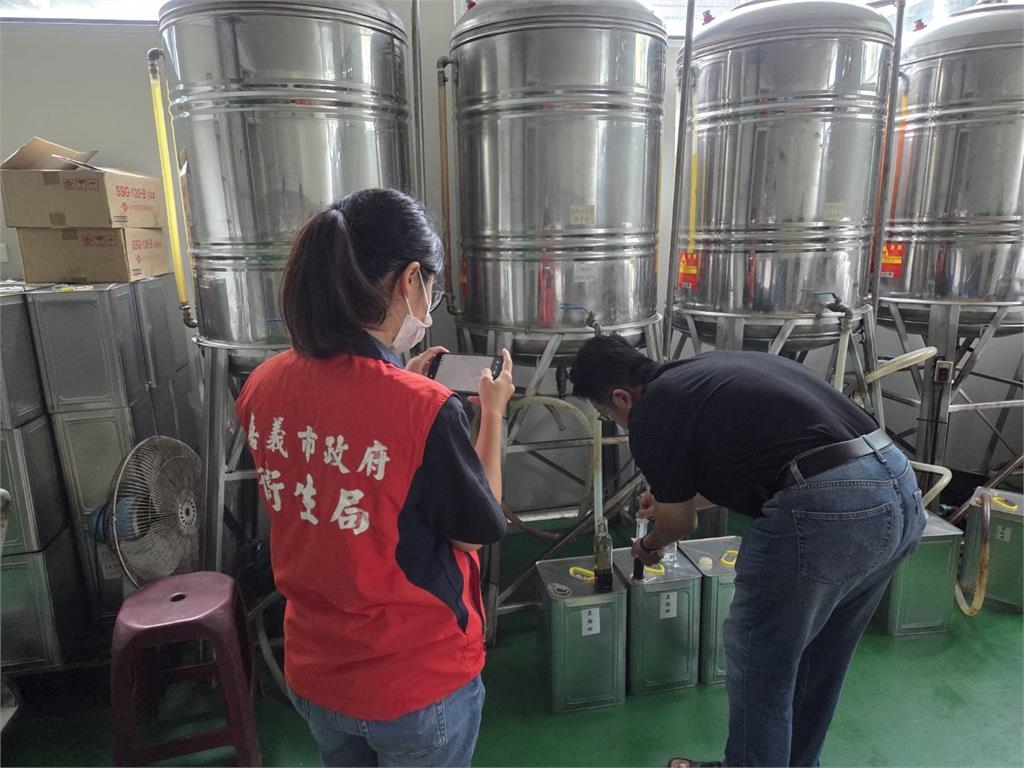 70年老字號「黑麻油」致癌物苯駢芘超標!聖德科斯預防性下架、退費方式一次看