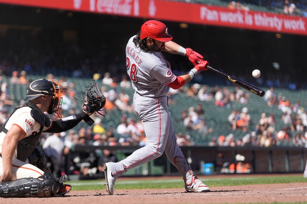 MLB(影)/紅人上演不可思議大逆轉!9局上11人次猛攻灌7分擊敗巨人