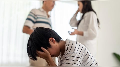 外遇背叛不等於不適任父母！別讓離婚衝突成為孩子的「終身傷害」