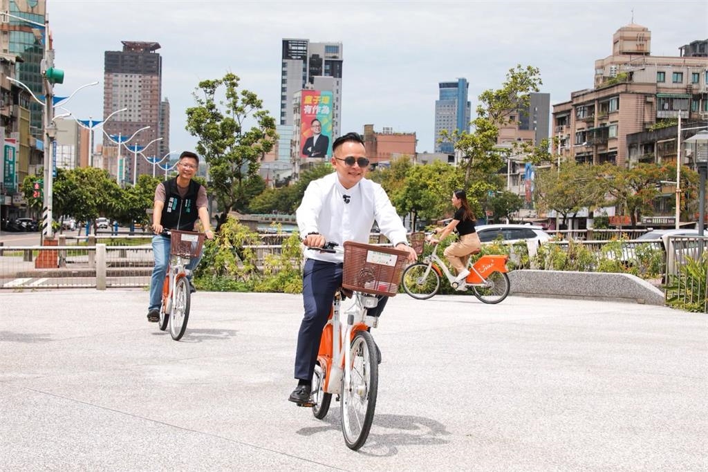 快新聞/基隆通勤族有福!童子瑋推「共享機車+電輔車」 出站回家不再卡