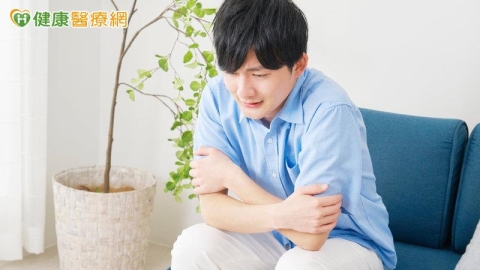 天熱卻怕冷、疲倦又水腫?醫談甲狀腺低下常見症狀與夏季保養