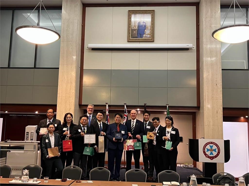 臺大生傳EMBA師生參訪昆士蘭州議會 串聯臺澳農業、健康產業與國際合作新契機