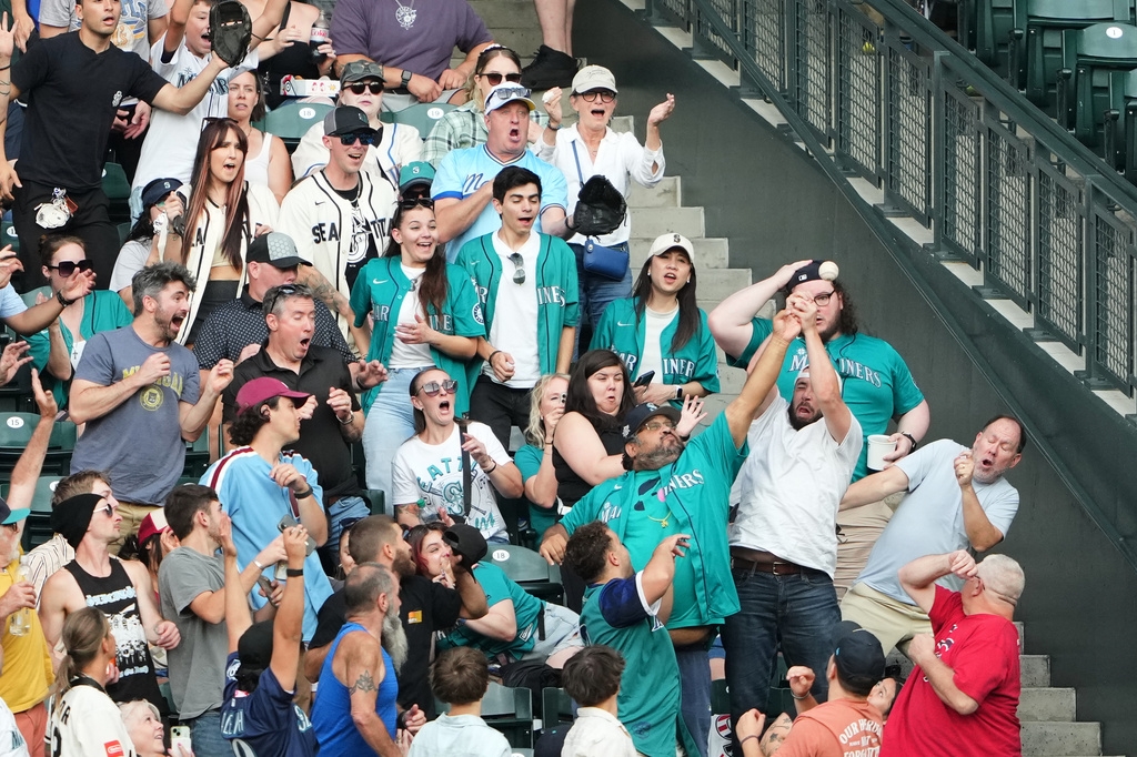 MLB(影)／去年60轟本季變成一割男！勞雷8月重拾怪力趕進度 單月打擊狂飆