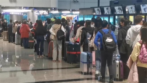 日本人突問「背包哪裡買」不是真的想買!內行揭「真正背後意圖」台人也看傻
