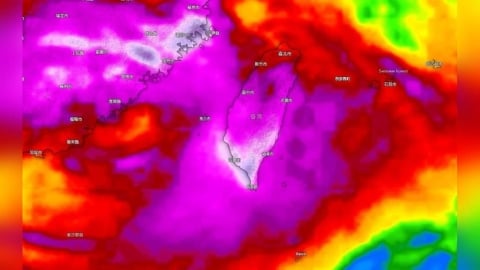 西南風狂送水氣!南海「雙熱帶系統」接力進逼 專家警:南部要再撐5天