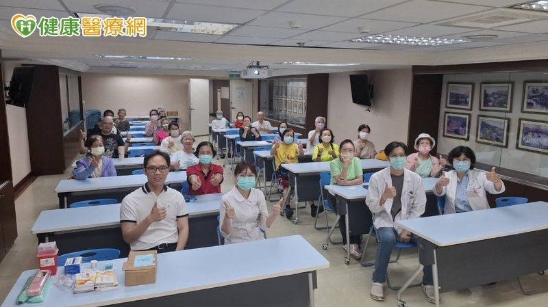 血糖總是忽高忽低？醫解析「胰島素阻抗」風險與日常血糖監測關鍵