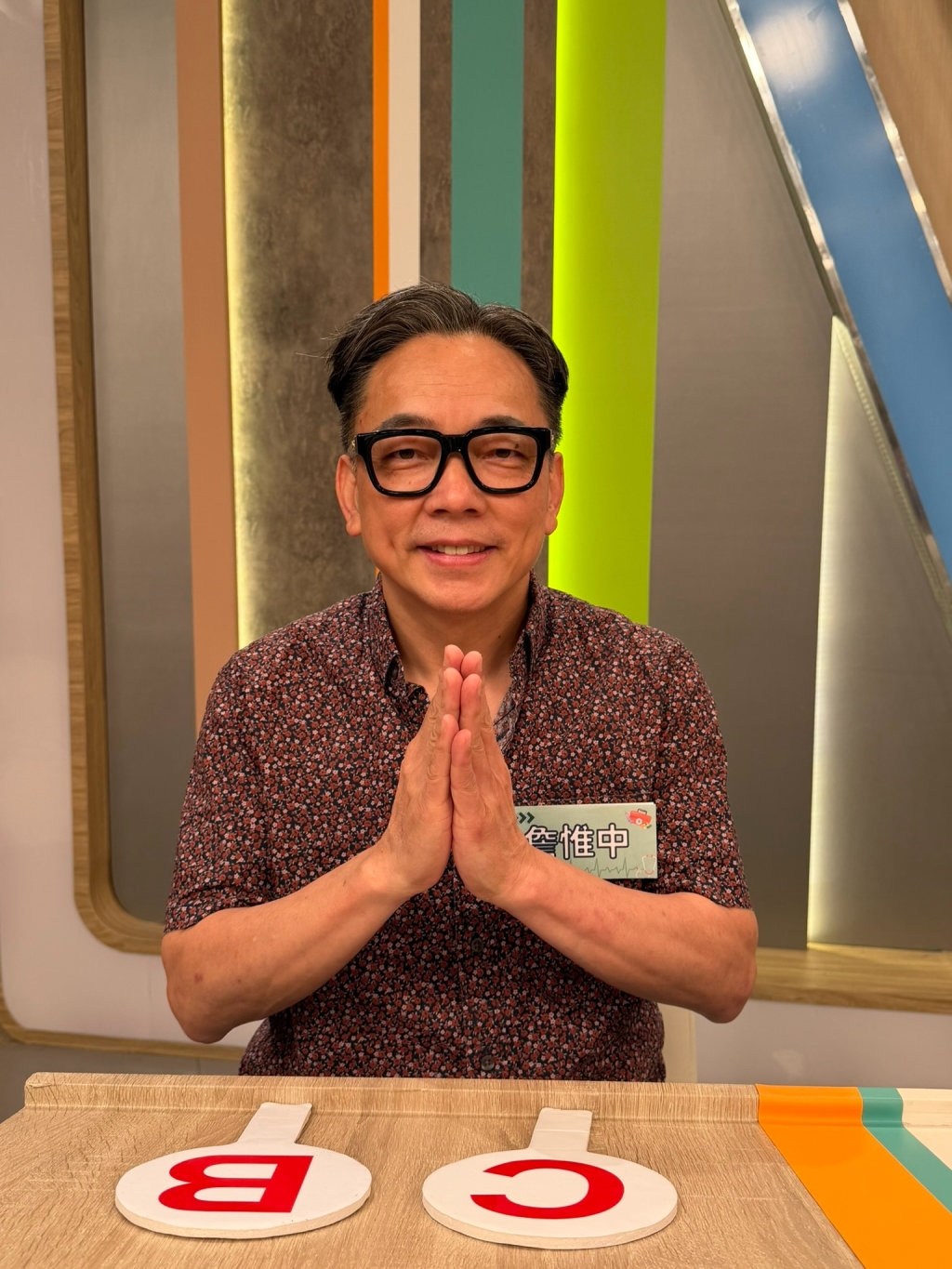 (影)/活潑的張文綺自嘆夾在「二個老男人中間」無發揮之地?