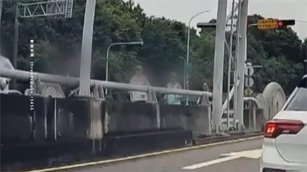 誤闖?上班尖峰時段驚見路跑團 跑上台中烏日高鐵陸橋
