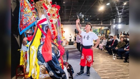 把廟會文化搬到波蘭! 文總邀雷昇傳藝劇團從廟埕出發 扛起台灣神將跨海出巡
