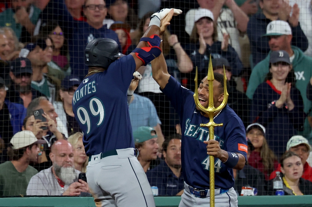 MLB(影)/21歲小水手初登場就炸裂!蒙特斯大聯盟首安首打點首轟一次到齊