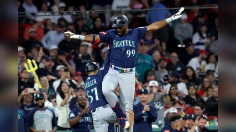 MLB(影)/21歲小水手初登場就炸裂!蒙特斯大聯盟首安首打點首轟一次到齊