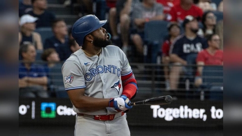 MLB(影)/小葛雷諾站著看開轟!霸氣甩棒打醒低迷賽季 藍鳥燃起外卡希望
