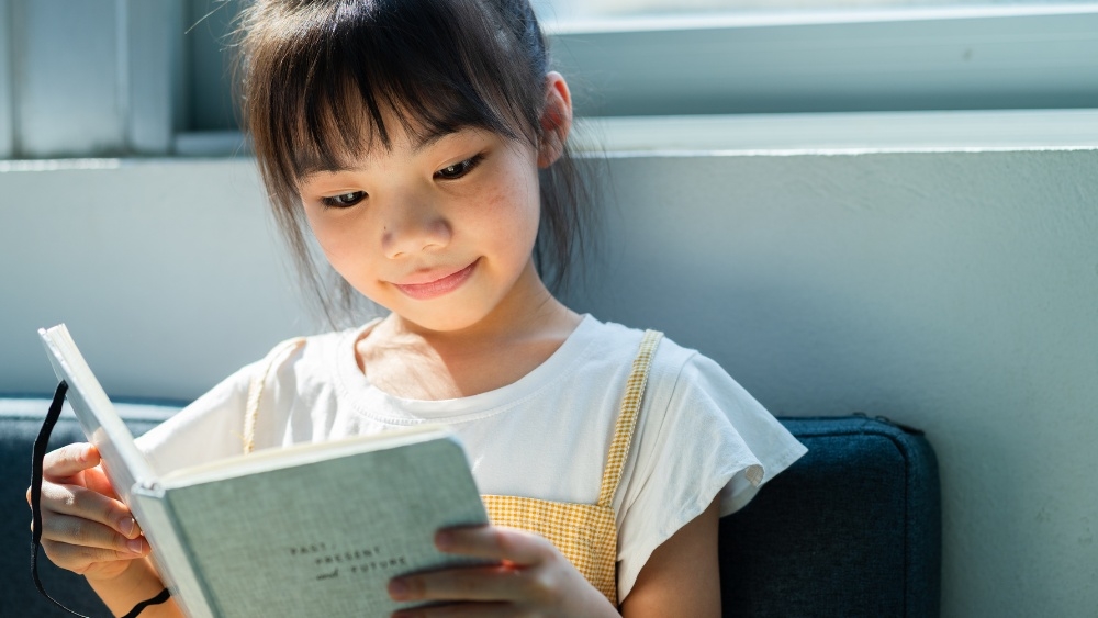 圖說：孩子的學習狀態受到睡眠、早餐、全天飲食、身體活動及學習環境等多重因素影響。DHA為Omega-3脂肪酸之一，相關研究結果仍應審慎解讀，不宜將單一營養素視為提升閱讀能力或學業成績的保證。