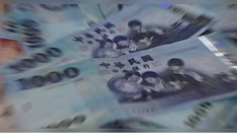 28K起薪「每月硬存2萬」！42歲男曝淨資產2400萬　網友卻吵翻