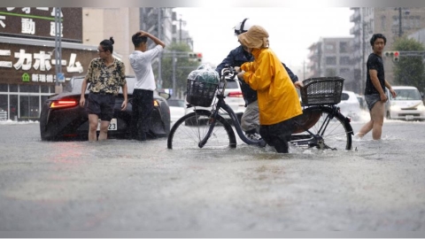 名古屋破紀錄豪雨狂炸!水淹及膝「購物完道路已成汪洋一片」