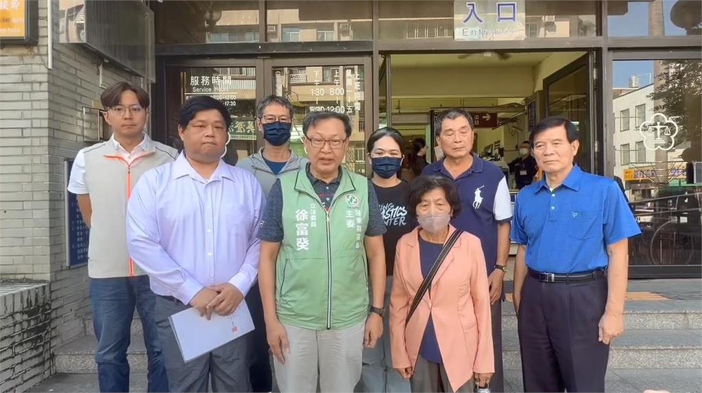 快新聞/體操協會竟擅自幫選手棄賽 徐富癸與家屬赴屏檢按鈴提告背信